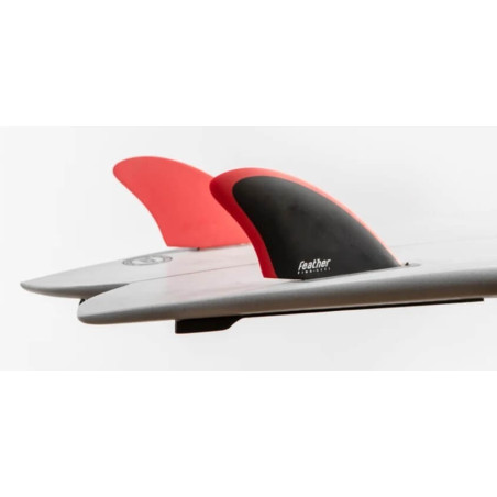 Feather Fins twin keel single tab black red