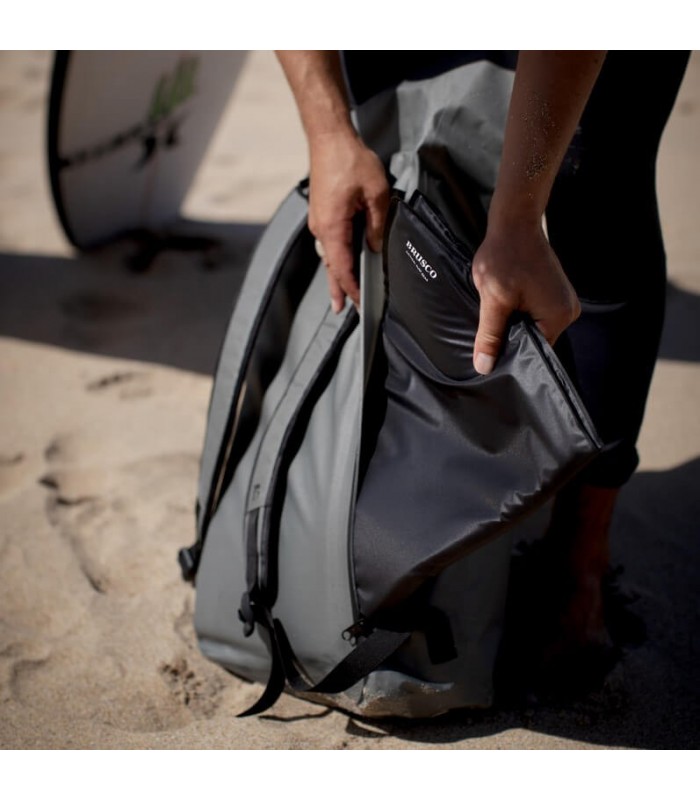 Brusco Mochila saco seco cinzento marinho + tapete de mudança 30L
