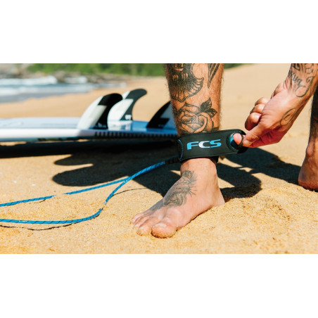 FCS Freedom HELIX surf leash 9' caviglia