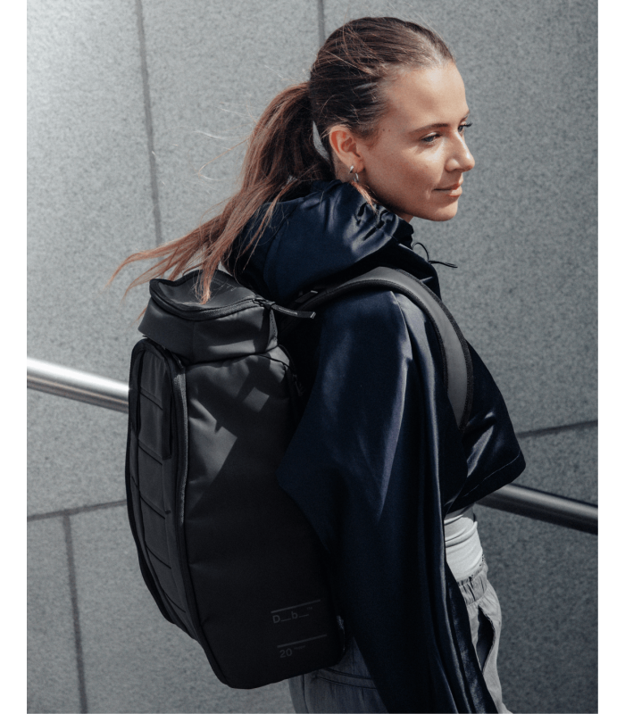 DB Journey Hugger Backpack 20L Black Out