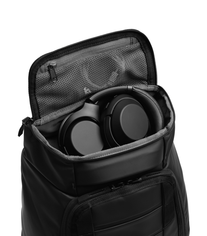 DB Journey Hugger Backpack 20L Black Out